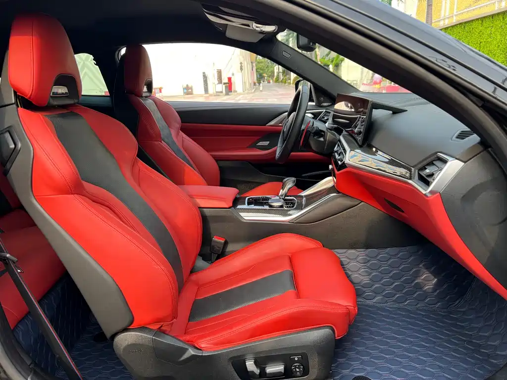 BMW M4 — миниатюра 12