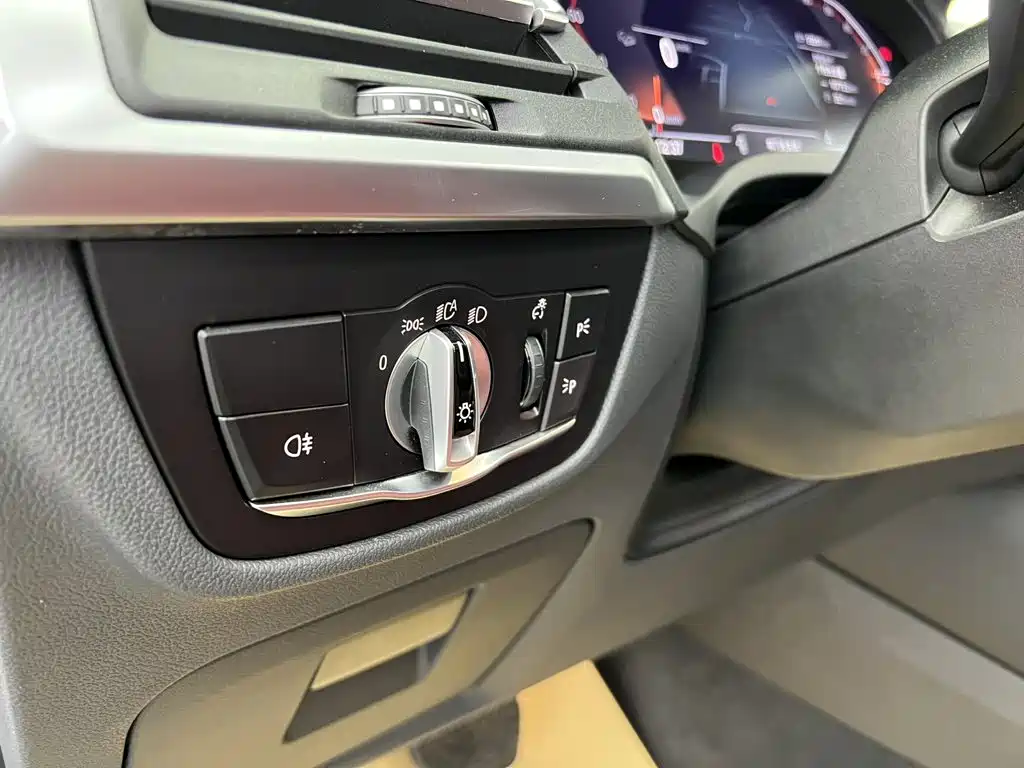 BMW X3 — миниатюра 7