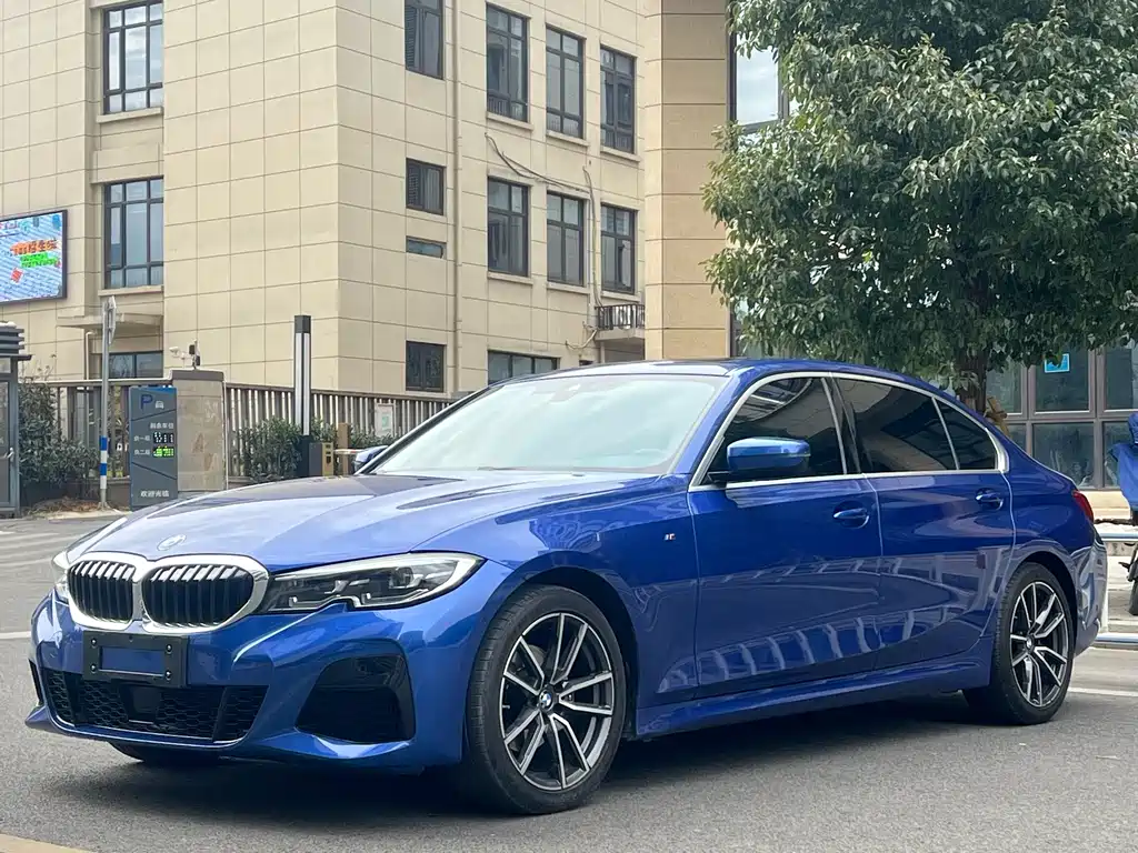 BMW 3 Series 2021