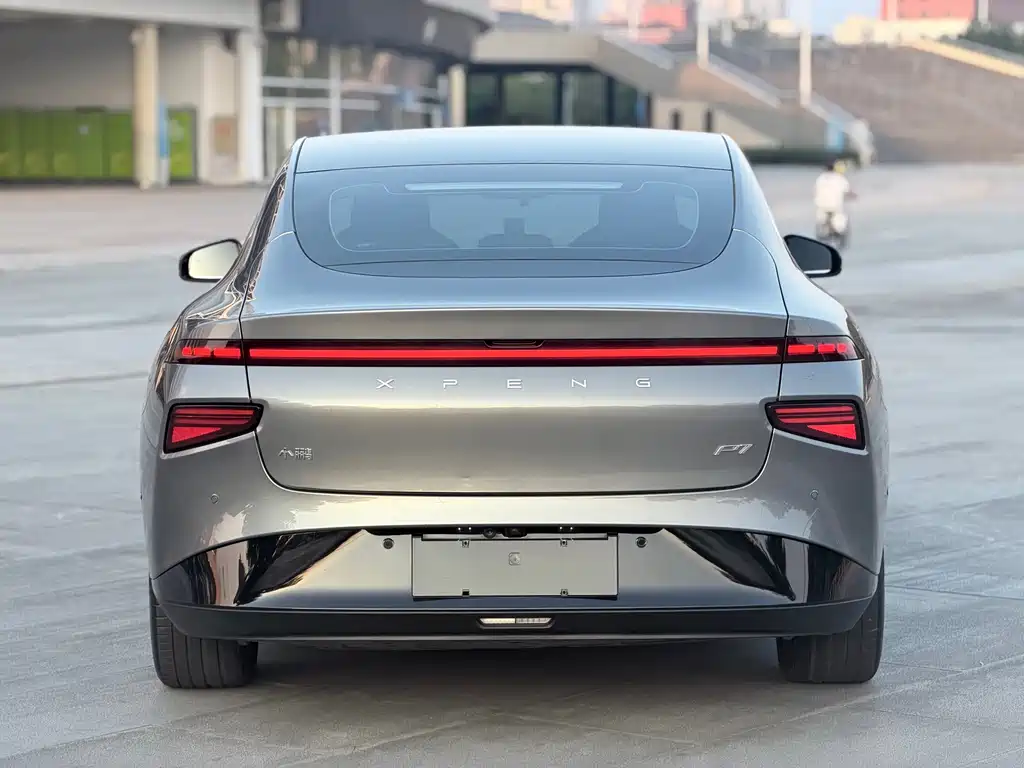 XPeng P7 — миниатюра 5