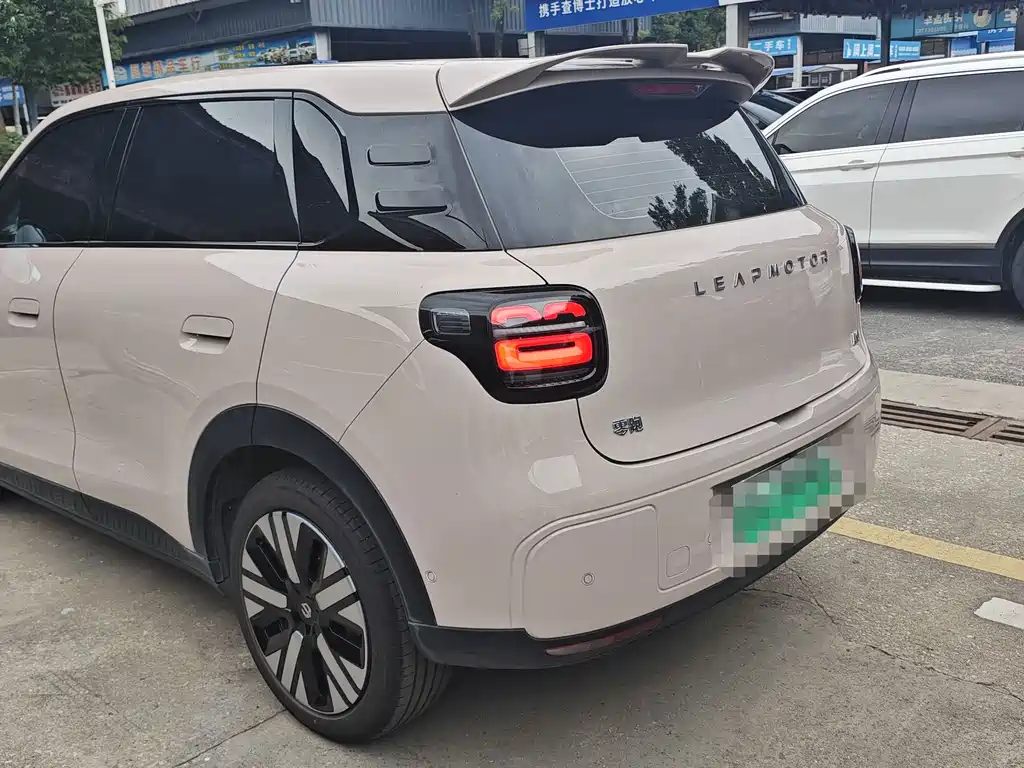 Leapmotor Leapmotor A10 — миниатюра 4