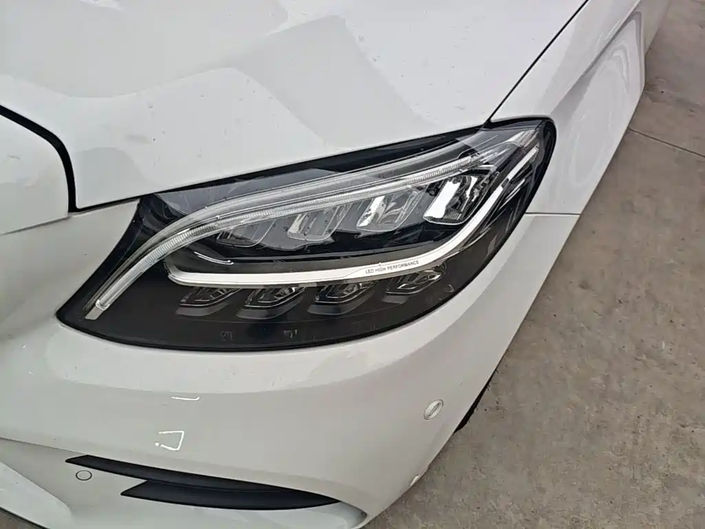 Mercedes-Benz C-Class (Import) — миниатюра 24