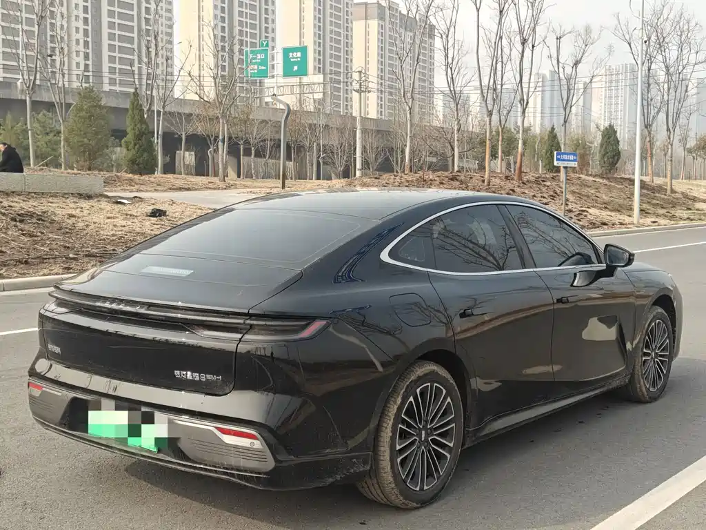 GEELY GALAXY GALAXY SPARKLE 8