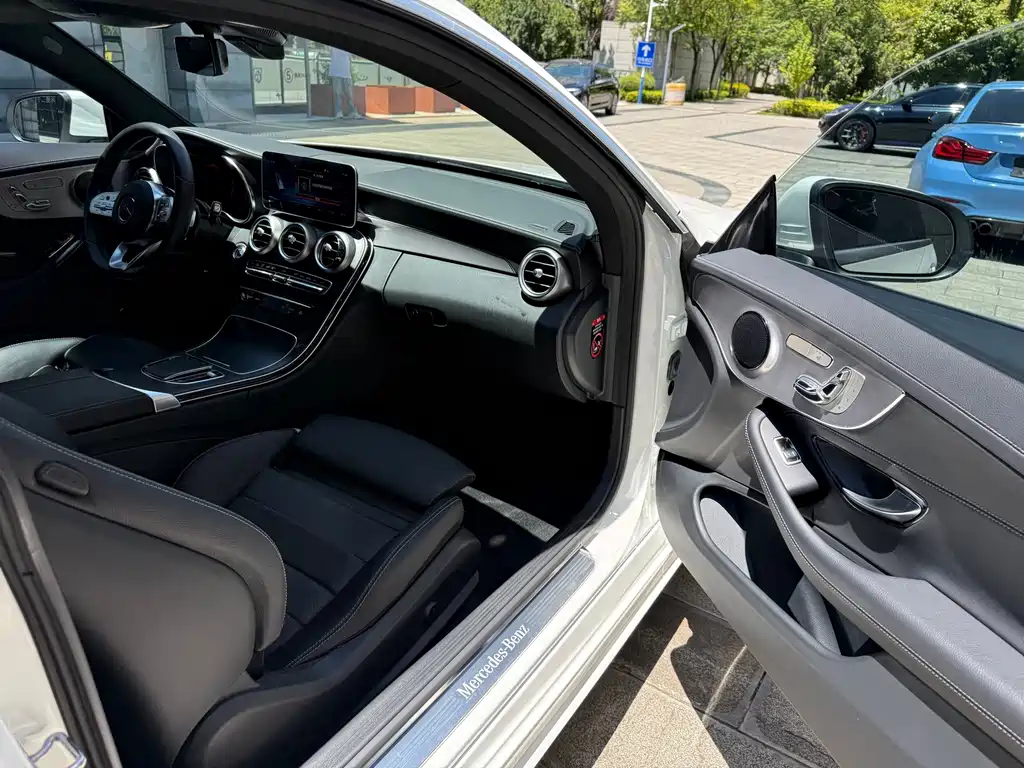 Mercedes-Benz C-Class (Import) — миниатюра 41