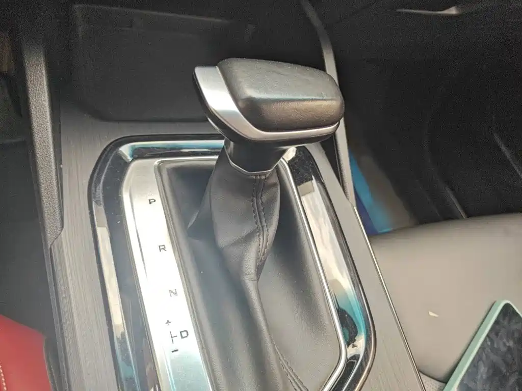 Geely Emgrand S — миниатюра 7