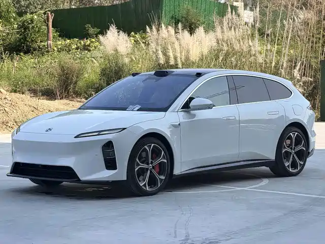 2024 Nio ET5