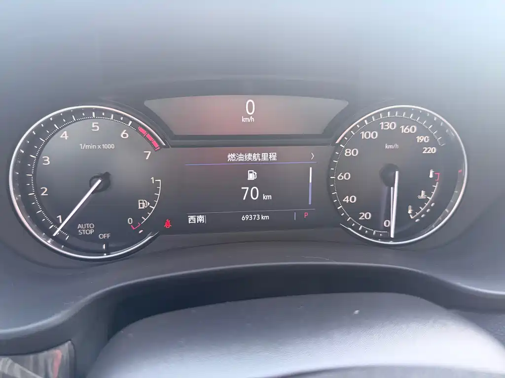 Cadillac XT4 — миниатюра 18