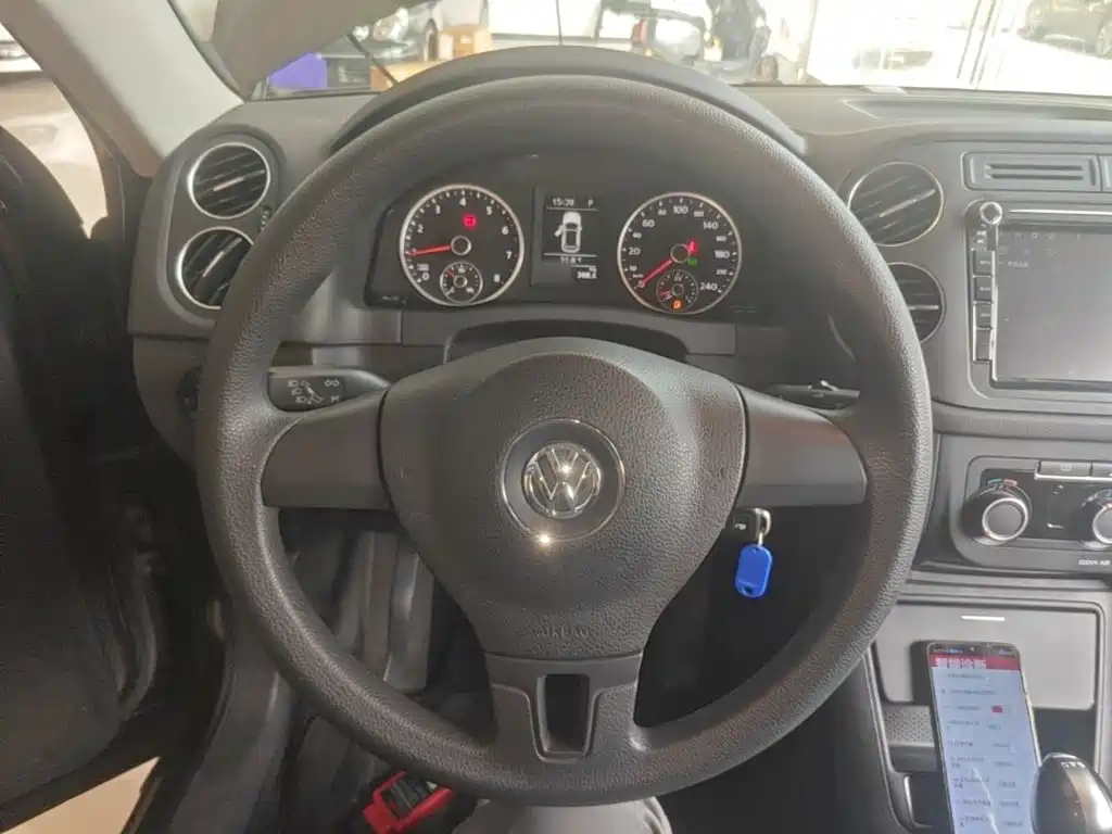 Volkswagen Tiguan — миниатюра 11