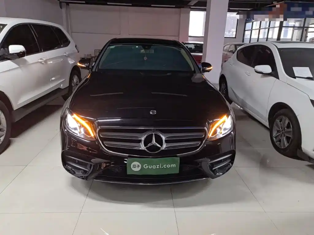 Mercedes-Benz E-Class — миниатюра 3