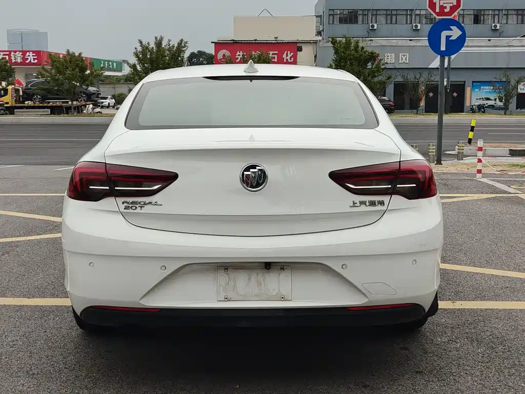 Buick Regal — миниатюра 5