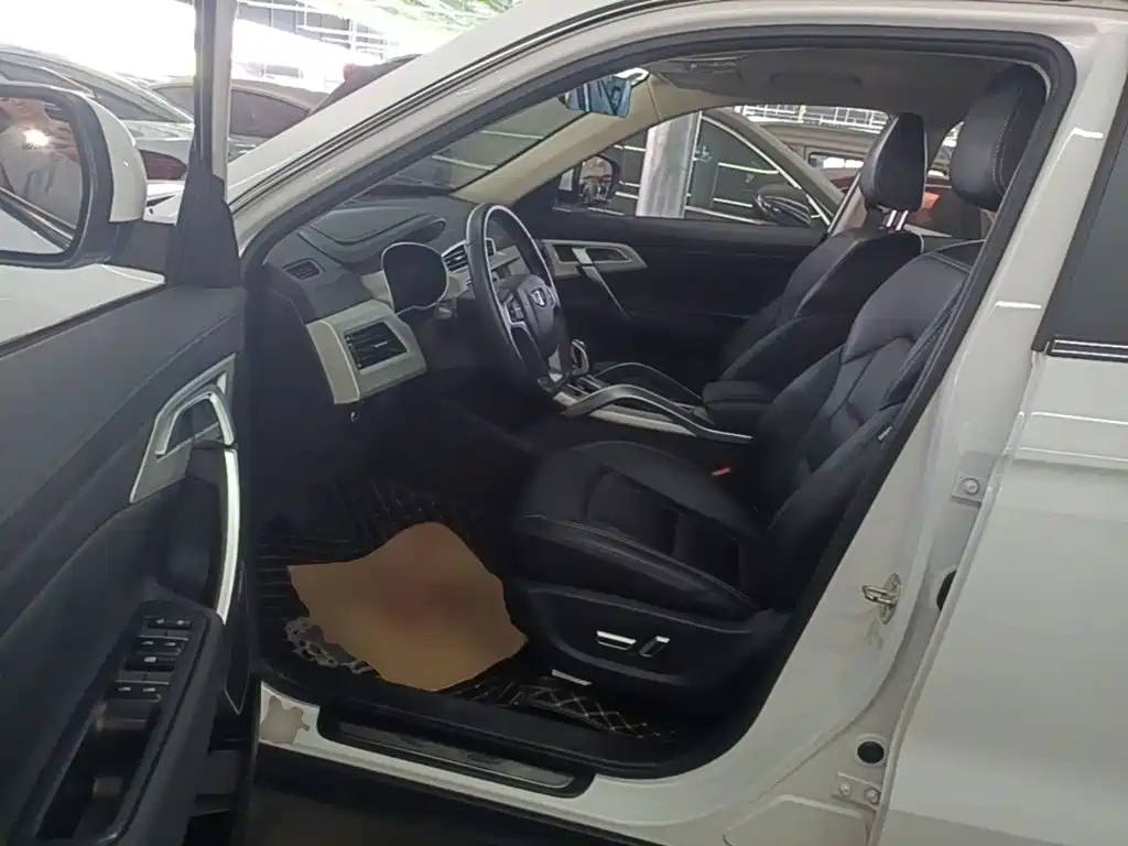 Geely Boyue — миниатюра 16