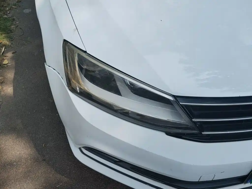 Volkswagen Sagitar — миниатюра 7