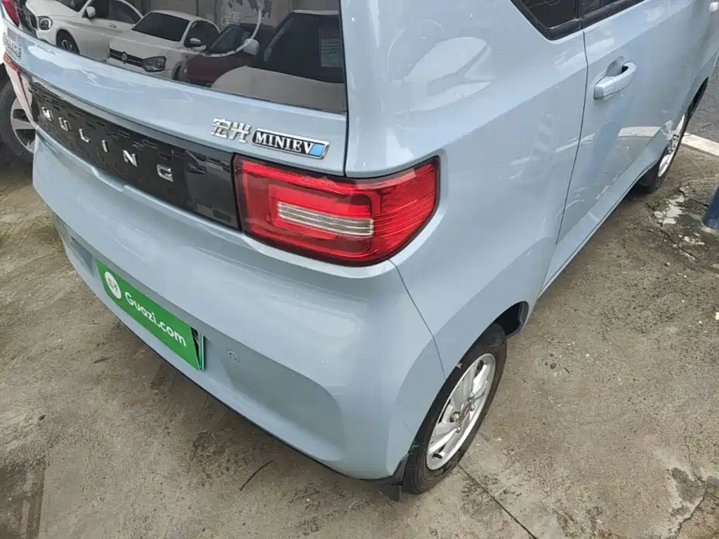 Wuling MINIEV — миниатюра 8