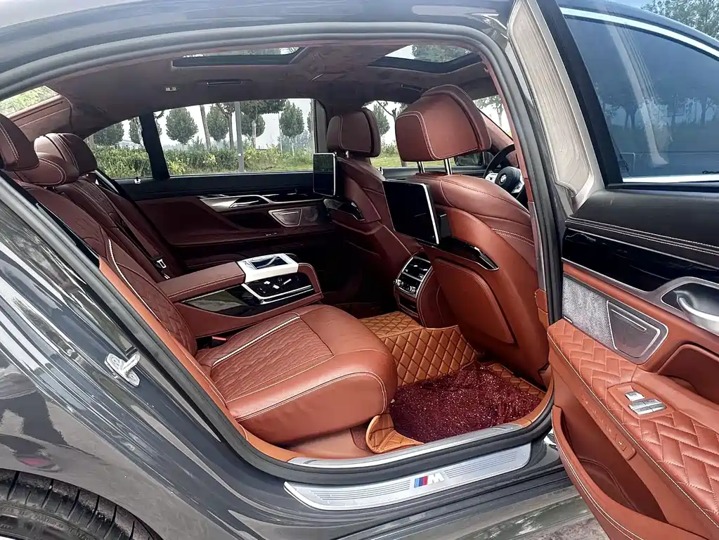 BMW 7 Series 7 2021 740Li xDrive Executive M Sport