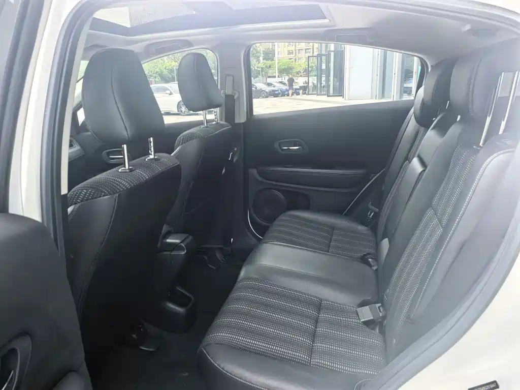 Honda Vezel — миниатюра 7