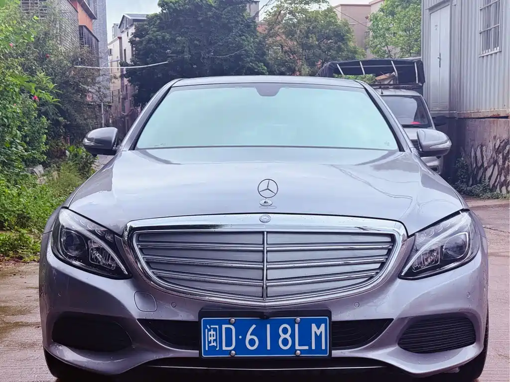 Mercedes-Benz C-Class — миниатюра 2