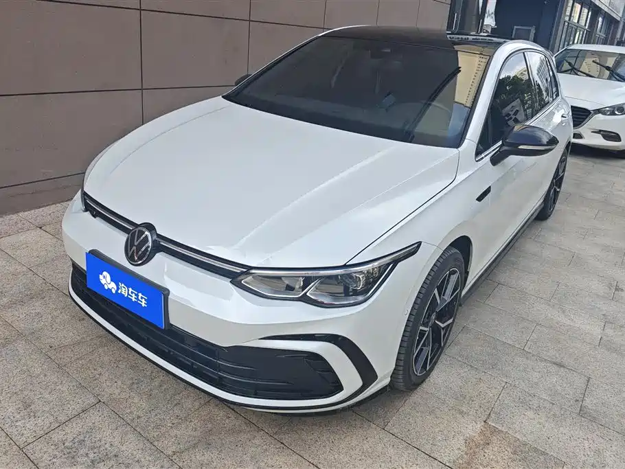 Volkswagen Golf 2024