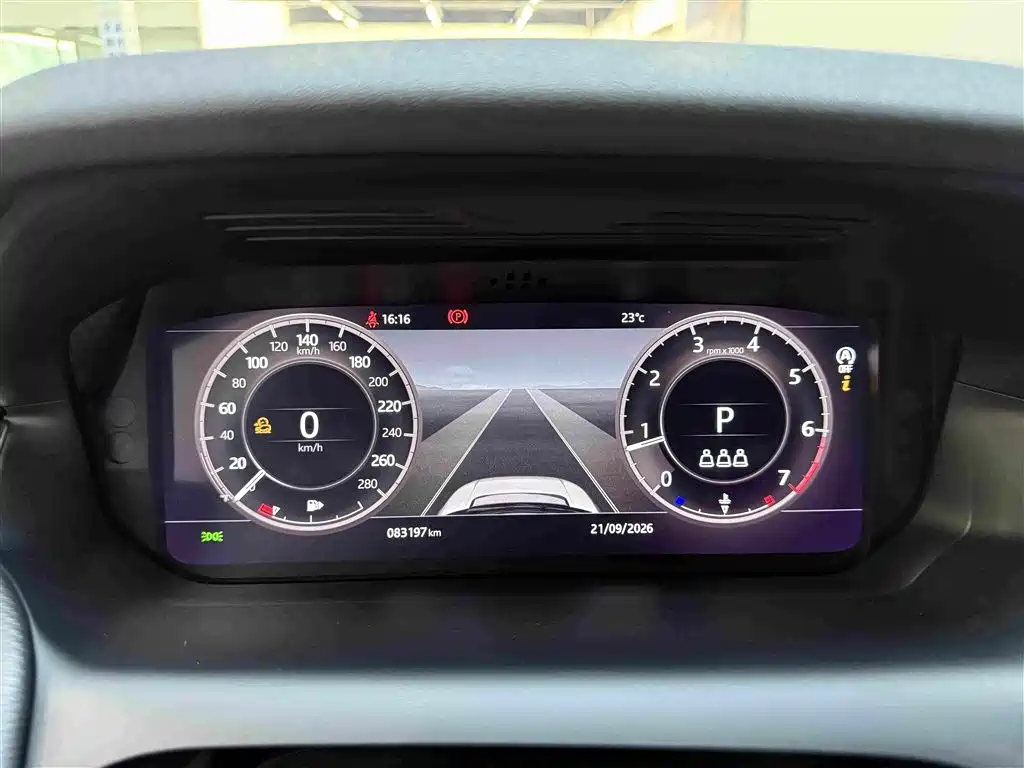 Land Rover Discovery Sport — миниатюра 10