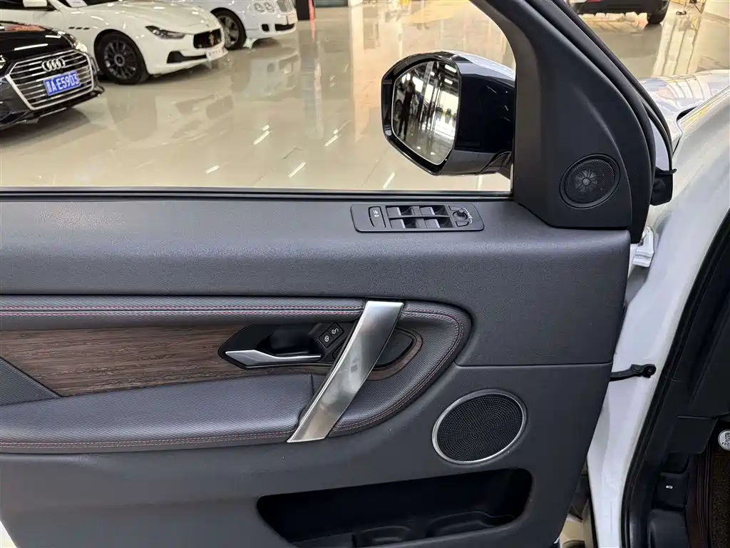 Land Rover Discovery Sport — миниатюра 14