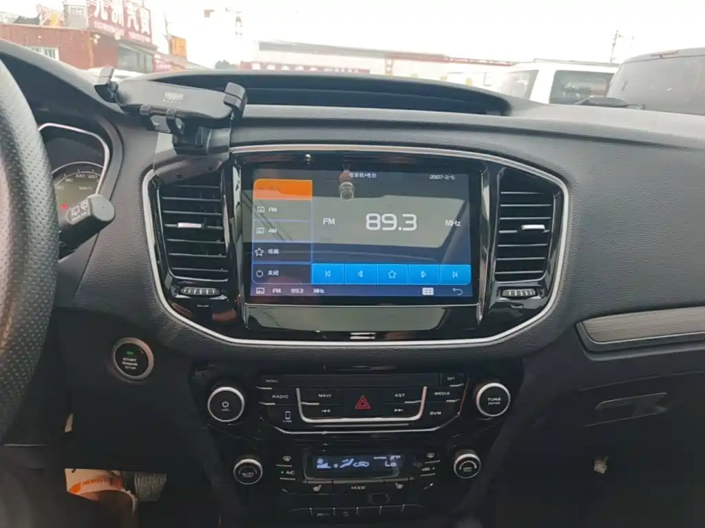 Geely Vision X6 — миниатюра 13