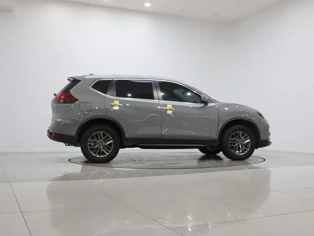 Nissan X-Trail — миниатюра 7