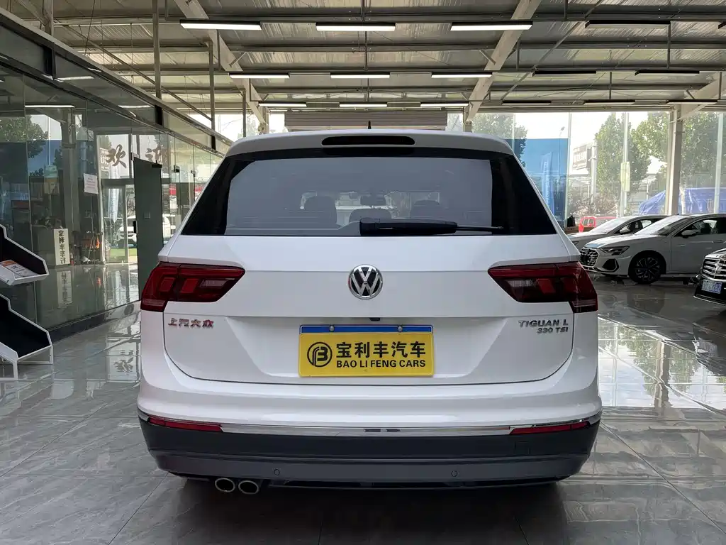 Volkswagen Tiguan L — миниатюра 21