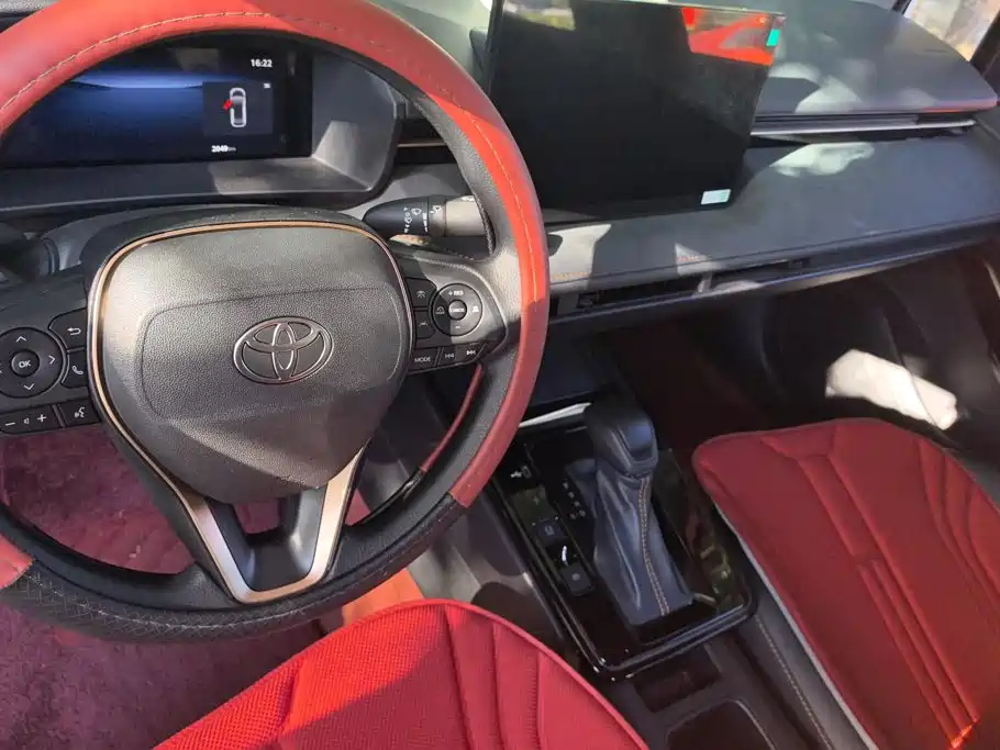 Toyota Corolla — миниатюра 12