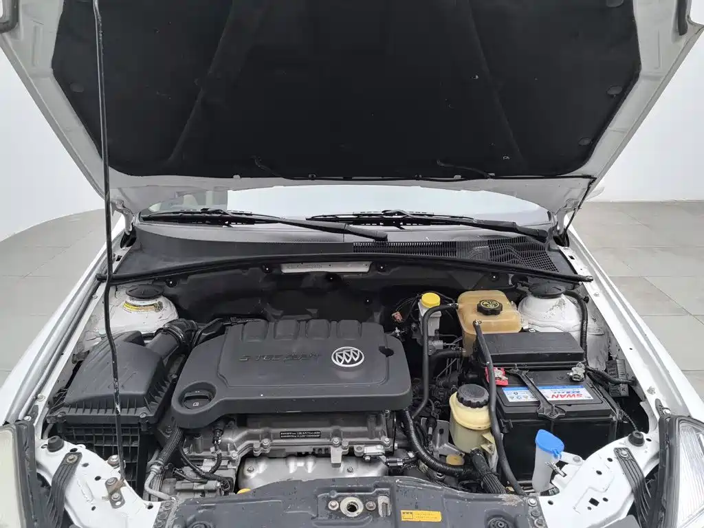 Buick Excelle — миниатюра 6