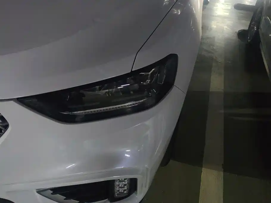 Wey Wey VV5 — миниатюра 5