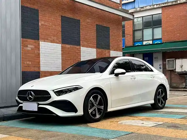 MERCEDES-BENZ A CLASS