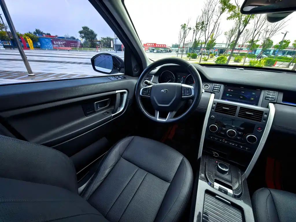 Land Rover Discovery Sport — миниатюра 15