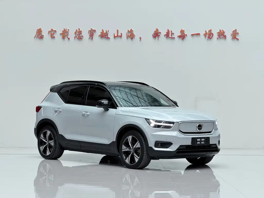 Volvo XC40 NEV — миниатюра 3