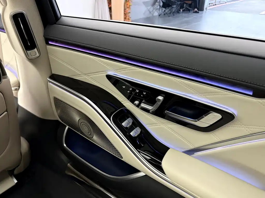 Mercedes-Benz S-Class — миниатюра 15