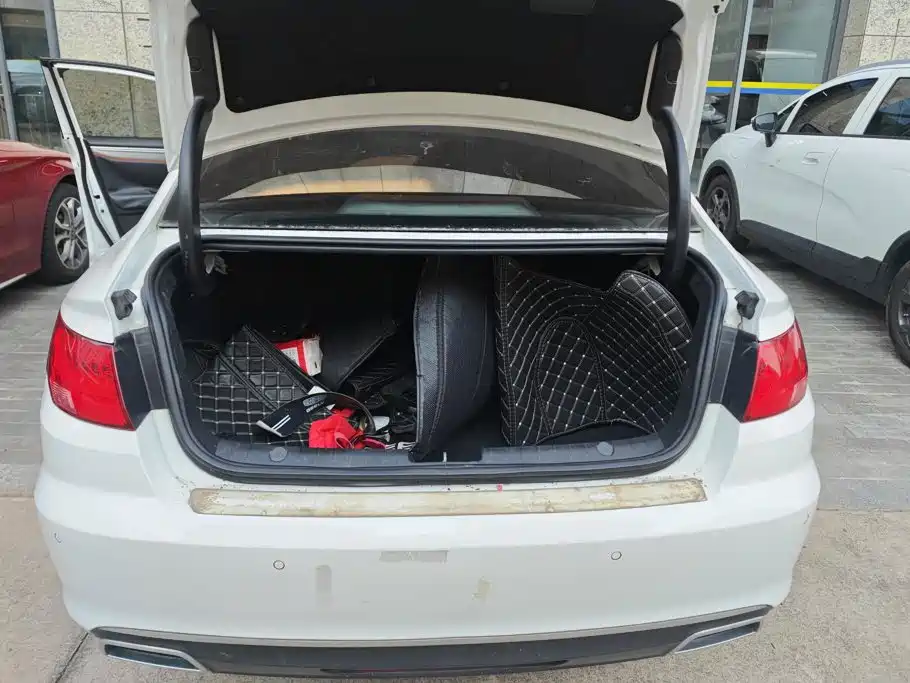 Geely Emgrand GL — миниатюра 4