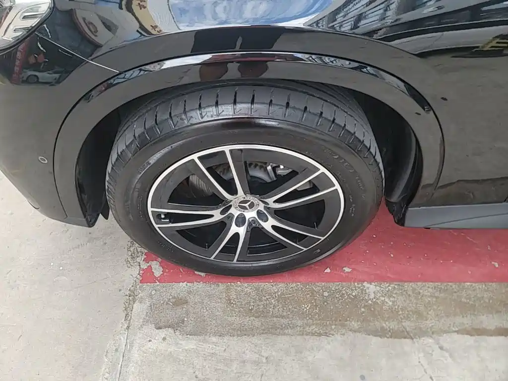 Mercedes-Benz GLC — миниатюра 23