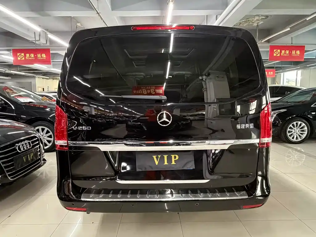 Mercedes-Benz V-Class — миниатюра 8