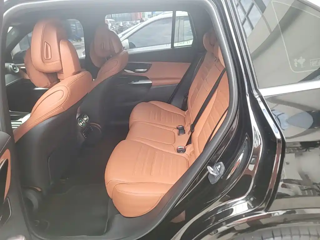 Mercedes-Benz GLC — миниатюра 17