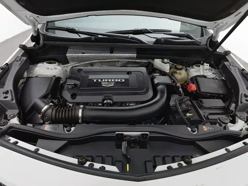Cadillac XT4 — миниатюра 6