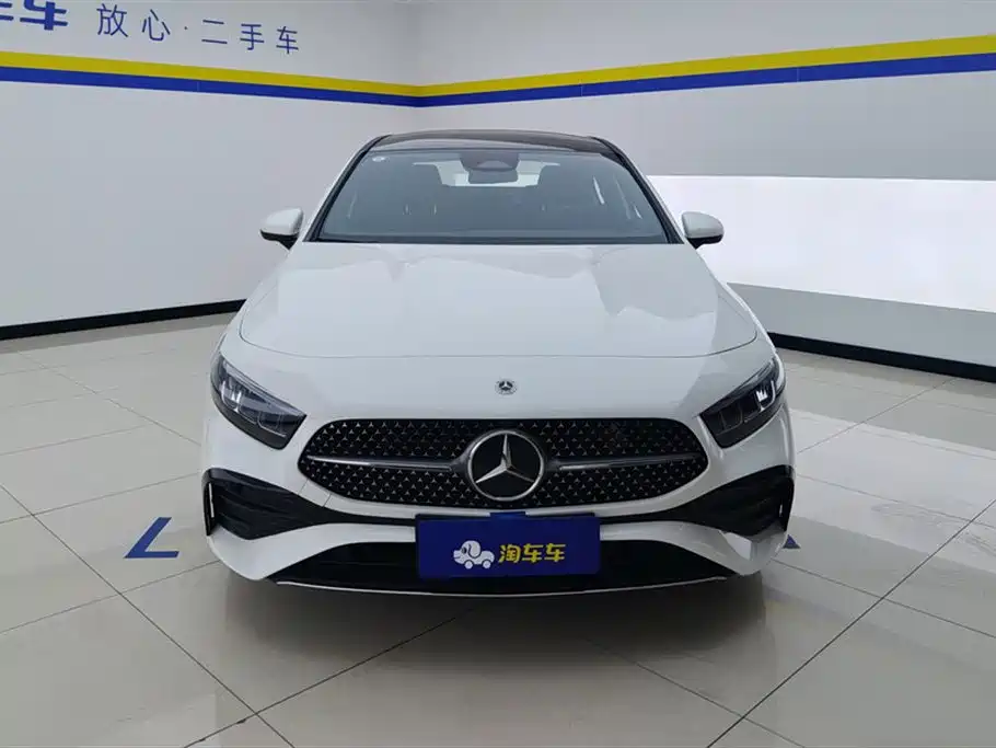 Mercedes-Benz A-Class A 2023 A 200 L Fashion