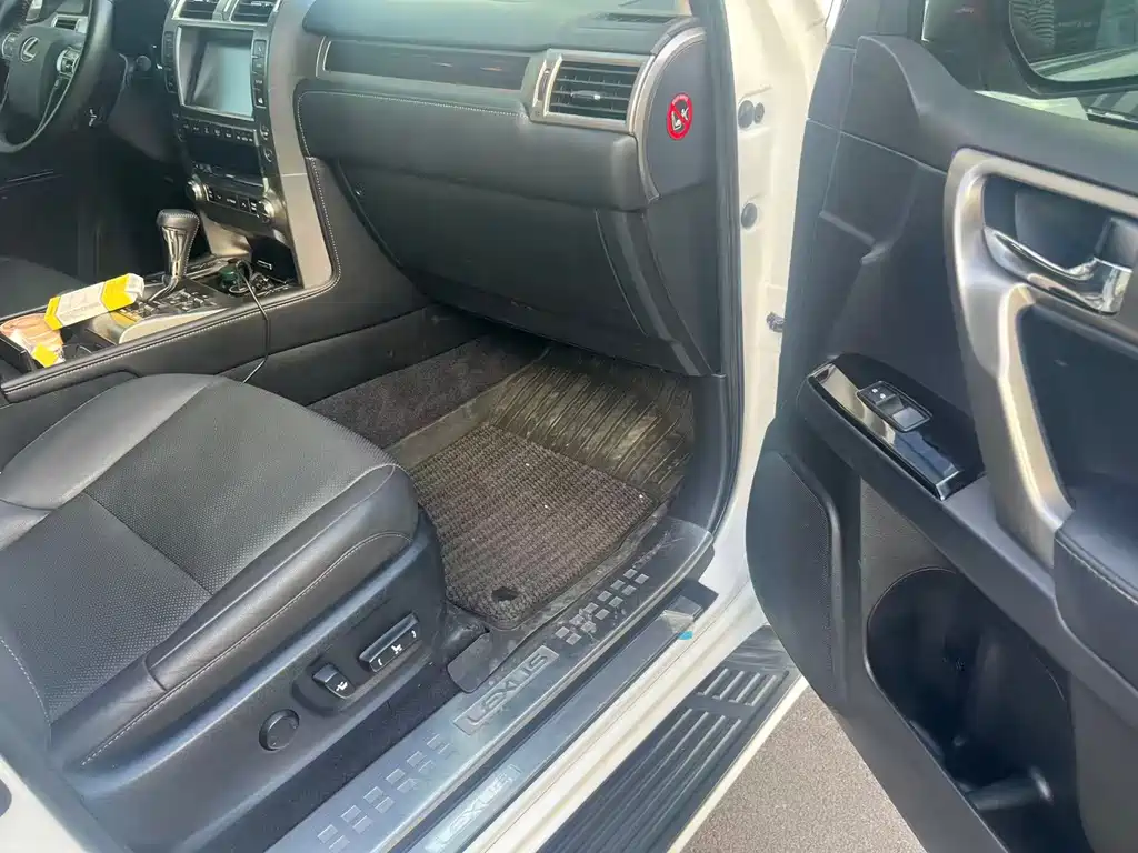 Lexus GX — миниатюра 8