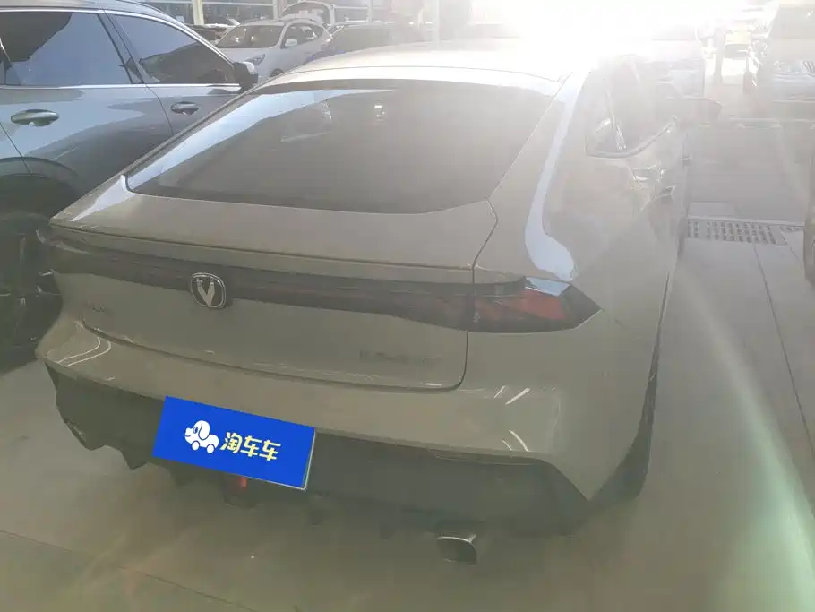 Changan UNI-V — миниатюра 3