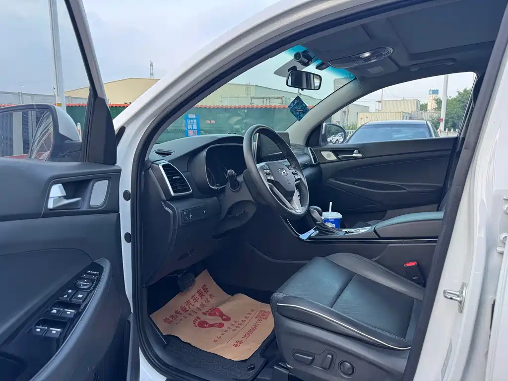 Hyundai Tucson — миниатюра 4