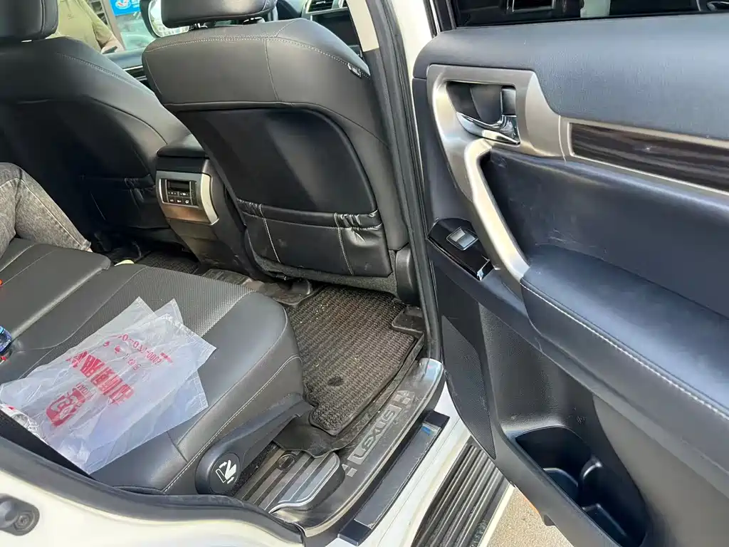 Lexus GX — миниатюра 4