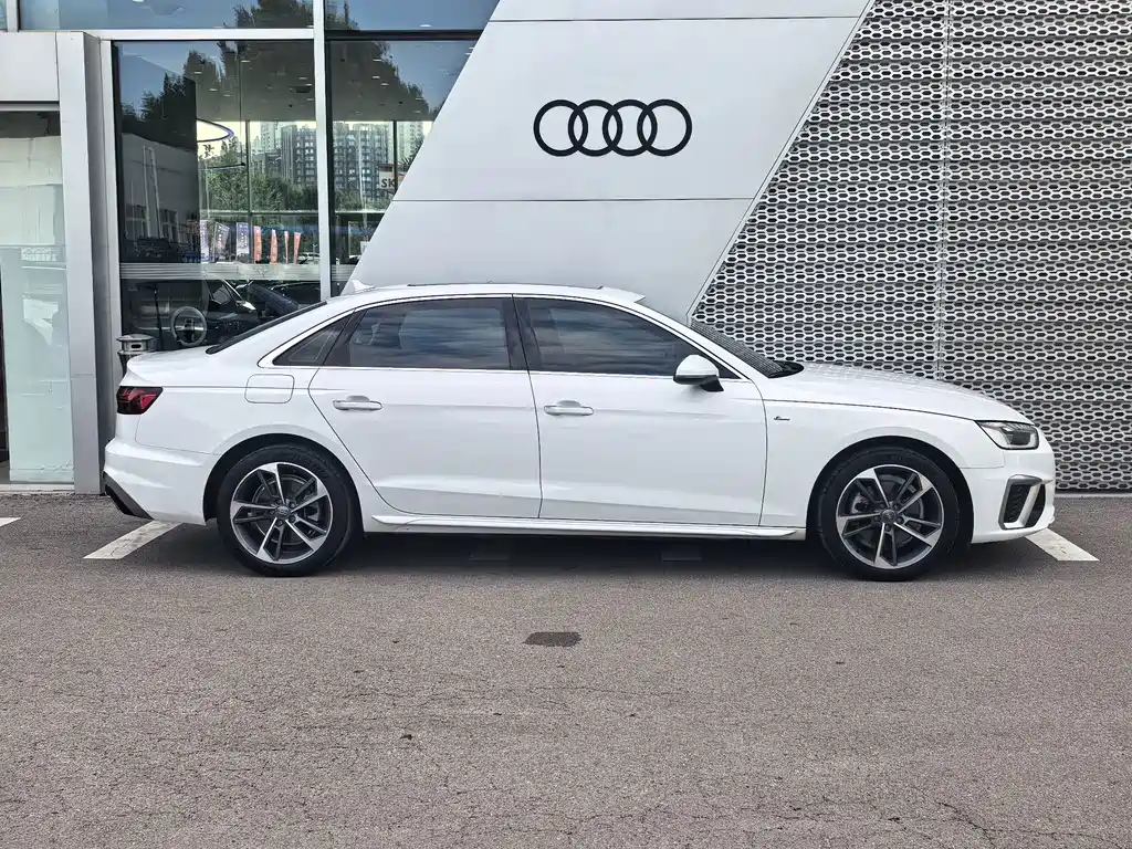 Audi A4L — миниатюра 5