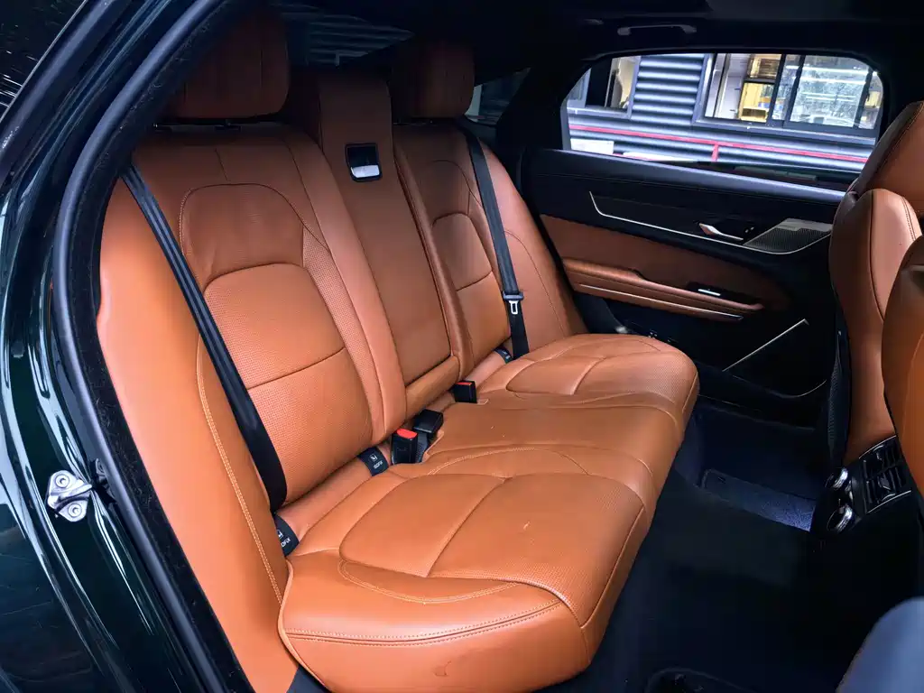 Jaguar XFL — миниатюра 9