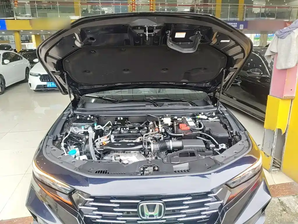 Honda Accord — миниатюра 20