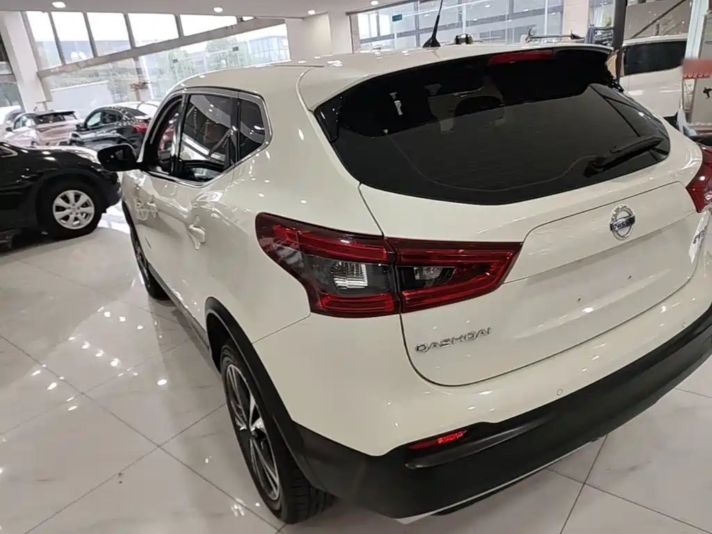 Nissan Qashqai — миниатюра 5