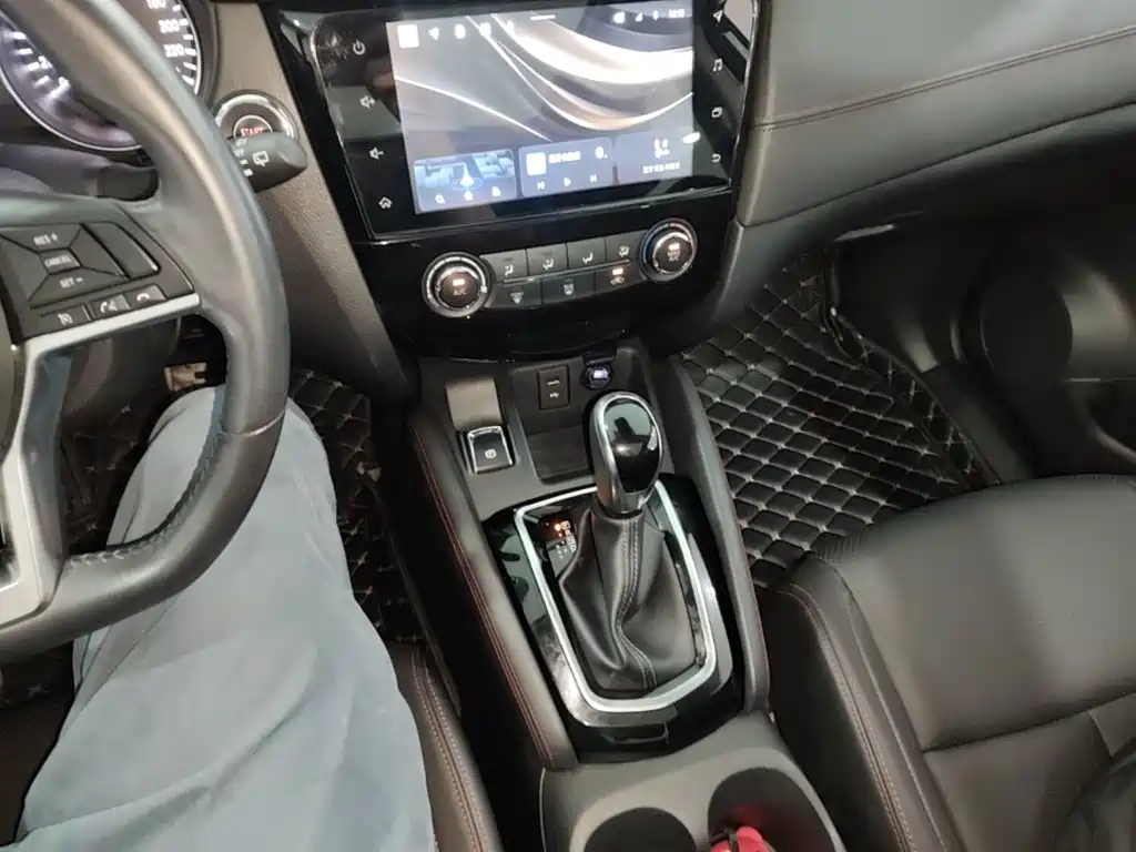 Nissan Qashqai — миниатюра 14