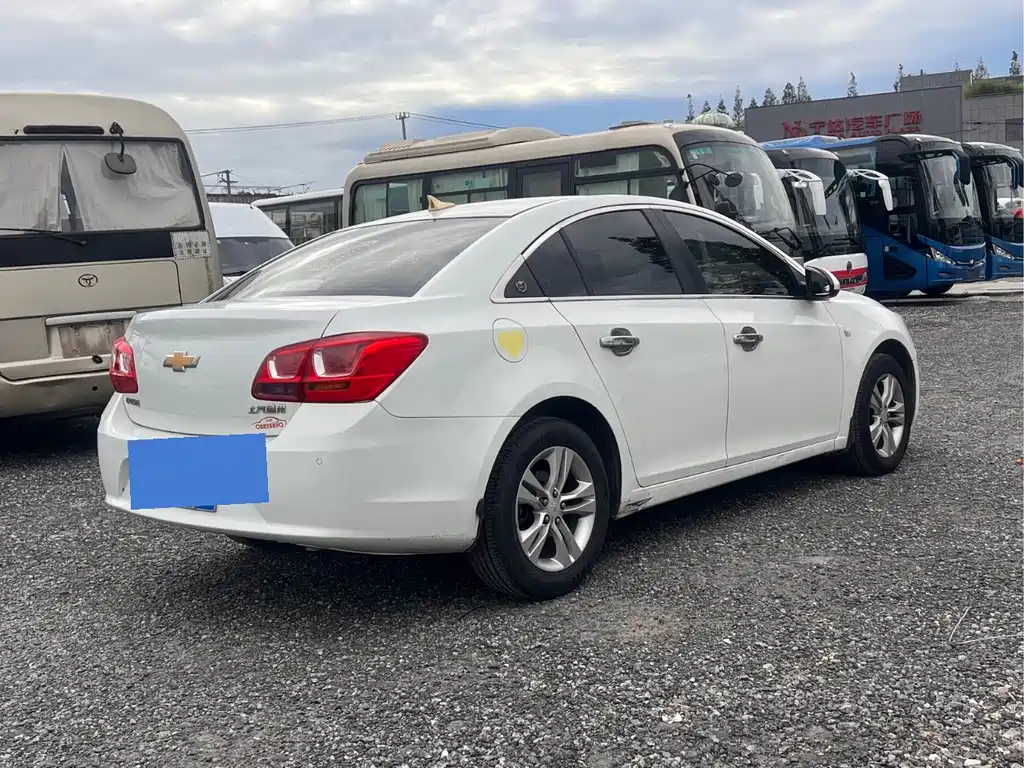 Chevrolet Cruze — миниатюра 4