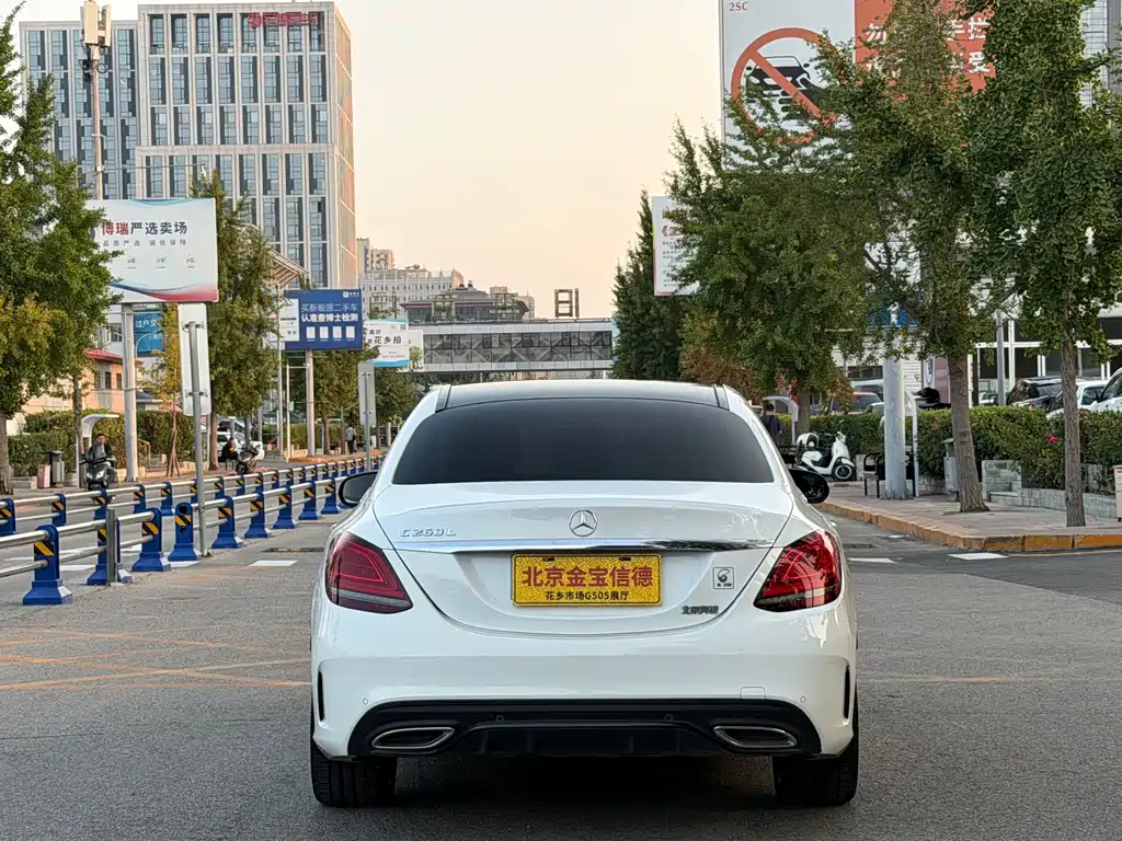 Mercedes-Benz C-Class — миниатюра 5